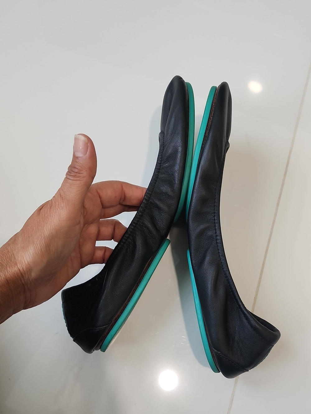 Tiekd Black Women's Leather Ballet Flats - Picture 12 of 14